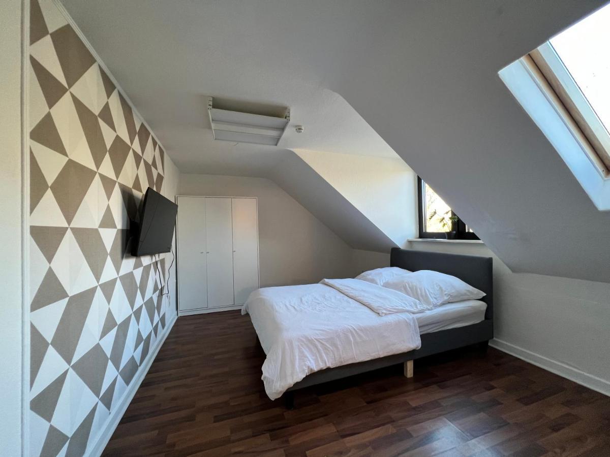 Moebliertes Wohnung Am Geroweiher Moenchengladbach Exterior foto